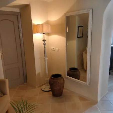 Les Penyetes Boutique 3* Campell