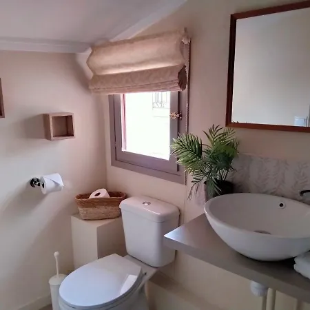 Les Penyetes Boutique Bed & Breakfast Campell