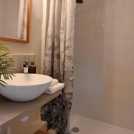 Les Penyetes Boutique Campell